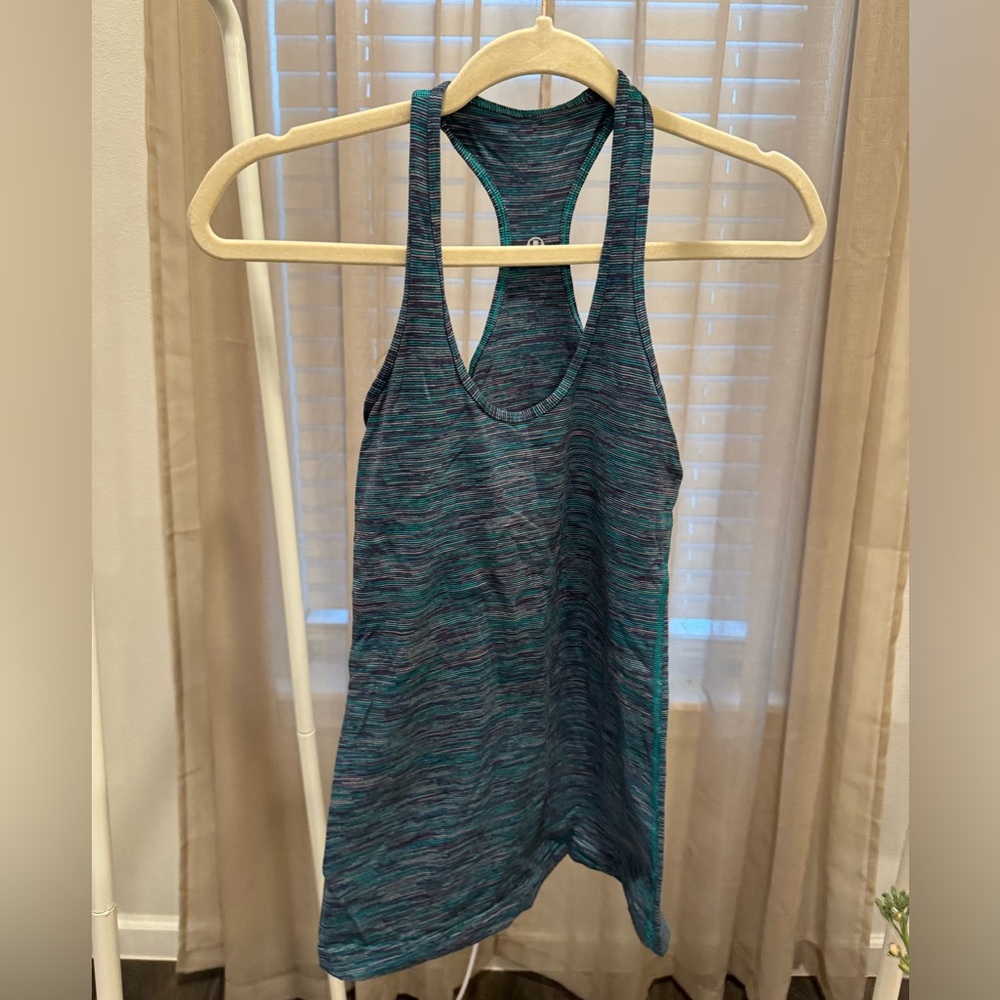Lululemon Fitted Athletic Tank (Size 4)